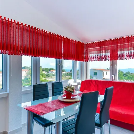 Trk 1 By Interhome Vir